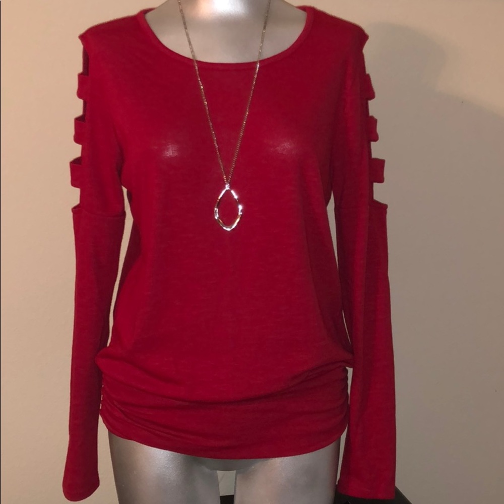 NWT BCX long sleeve tunic w/silver necklace